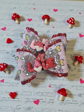 Load image into Gallery viewer, LOVE Gnome